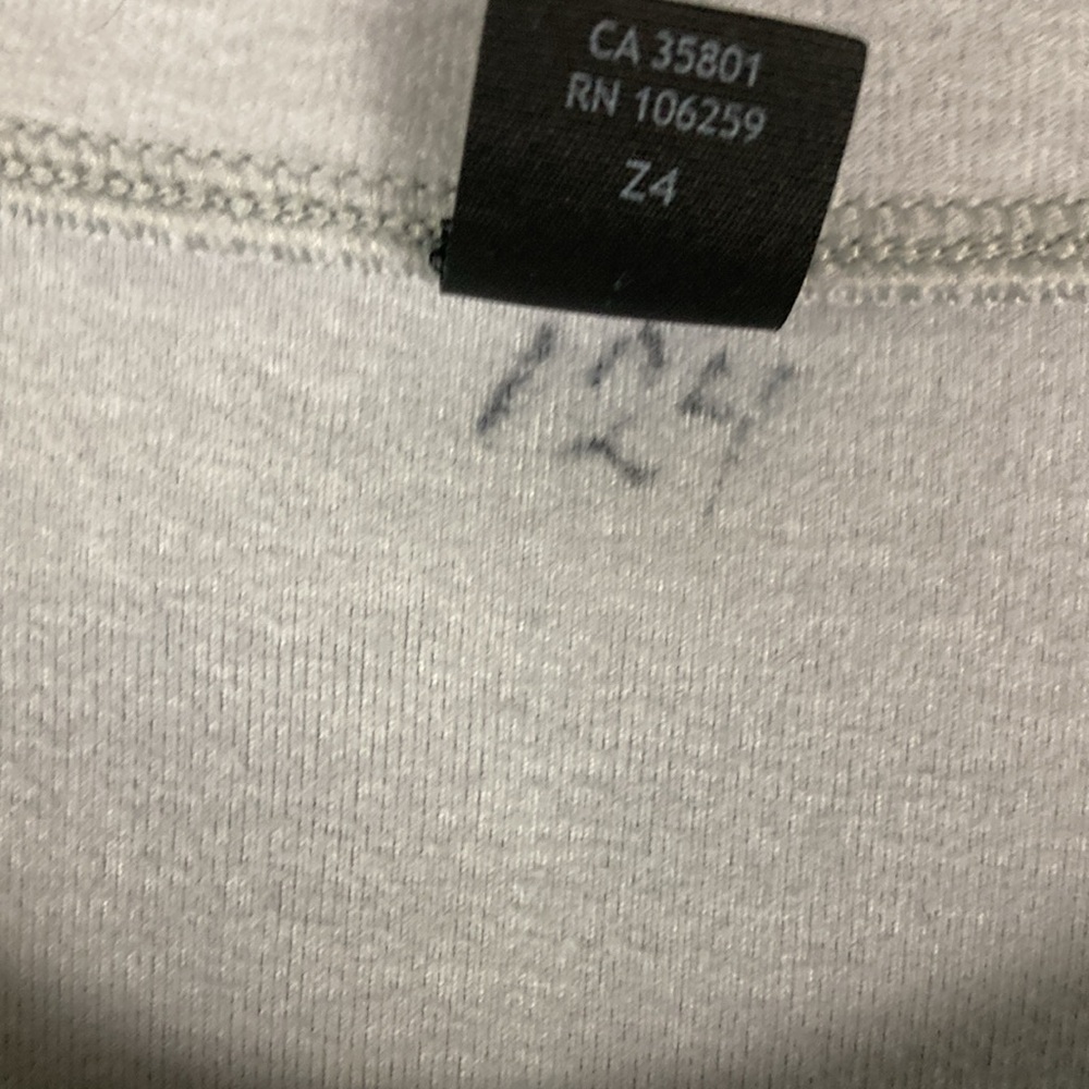Lululemon men’s long-sleeve 124 gray/blue shirt, medium - Picture 3 of 16